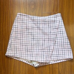 A+F Pink Plaid Asymmetrical Skort